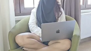 Muslim girl fingers her dripping pussy on cam - Jasmine SweetArabic