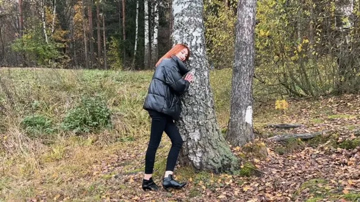 A girl in high-heeled ankle boots accidentally broke her heel, now she needs to go home through the forest on one heel and change her shoes