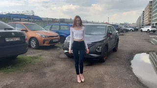 girl in high heels walks but accidentally breaks her heel (reupload)