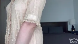 Vintage Lingerie Bedjacket Housewife Fabric Tease