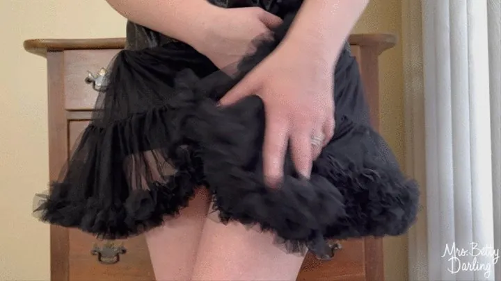 Betty's Boudoir: Black Petticoat White Nylon Panty Fetish