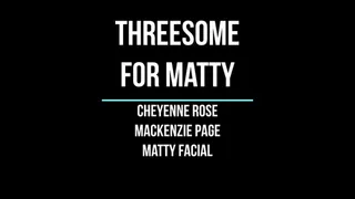 Threesome with Cheyenne & Mackenzie