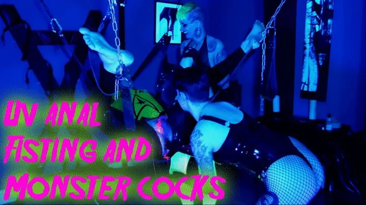 UV Double Anal Fisting and large toys with Mina the Sinner Anura Laas @mazmorbidfetish #fisting #anal #gothgirls #femdom #mistress