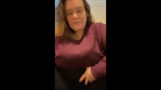 BBW Bloated Belly Flashing Sitting