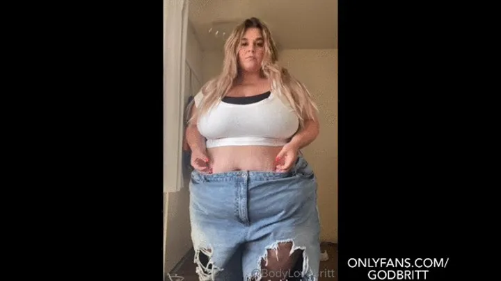 BBW Slow Mo Strip Tease