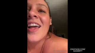 BBW Eats Sushi Topless