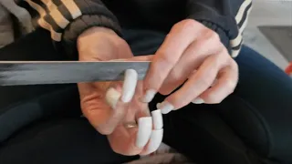 Filling long nails