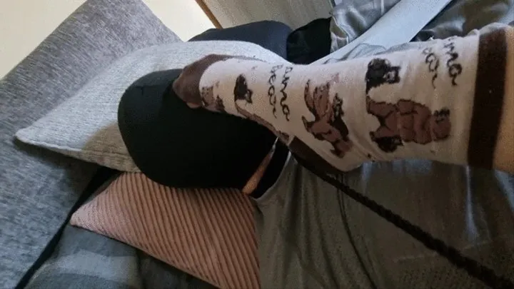 I made my boyfriend worship my stinky socks after a walk