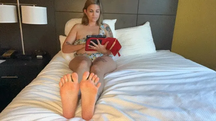 AYLA AYSEL'S BAREFOOT SOLES IGNORE