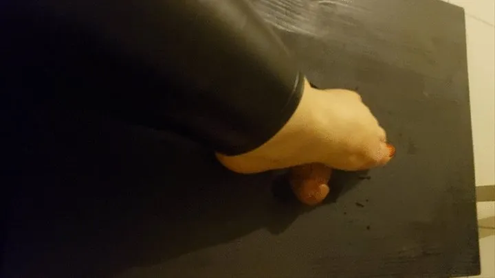 I PUNISH YOUR COCK, I SLAP IT AND THEN CRUSH IT WITH MY BIG FEET AND SPIT OVER IT