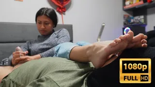 First Time Foot Smelling Handjob - Valentina