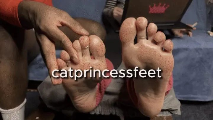 Streaming oily soles with Mr Marathon massaging my toes gently, pre-footjob