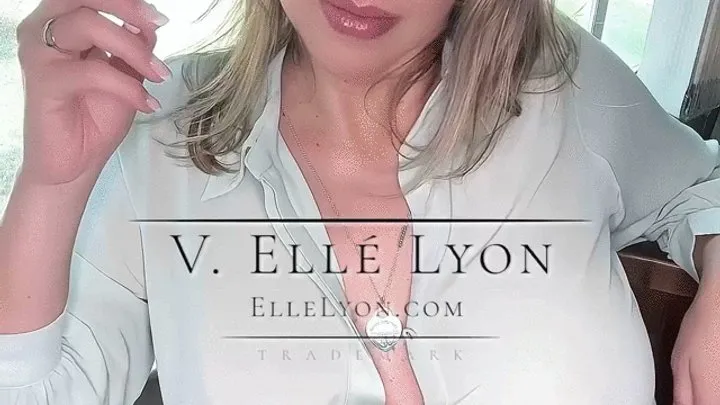 Elle Lyon Smoking Compilation VI