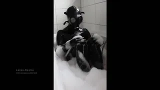 Relaxation bath in heavy rubber