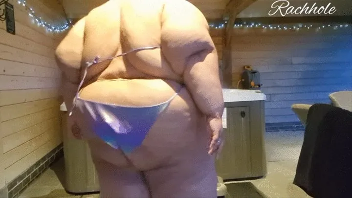 Ssbbw Hot Tub Struggles