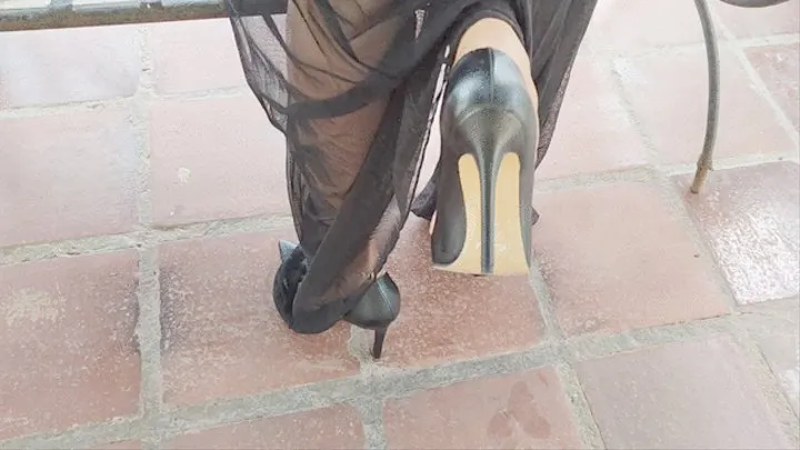 Diana Senior High Arches Fetish on Classic Black Pumps