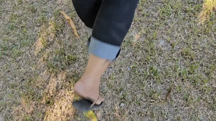 Stephanie Foot Soles Show outdoors