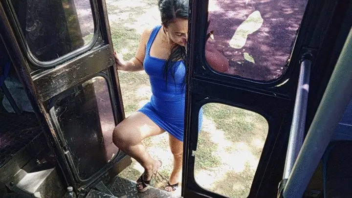 Shescamore the sexy bus driver on high heels