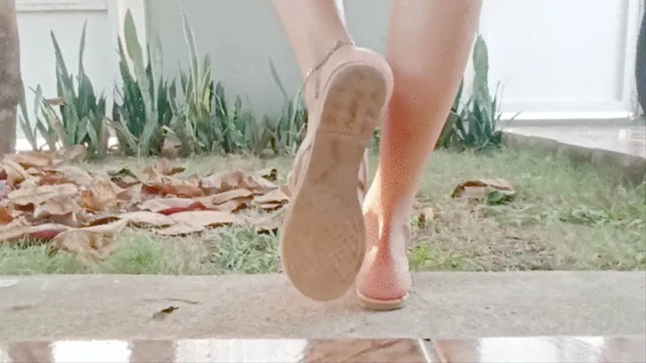 Katherine sexy foot tease in the garden