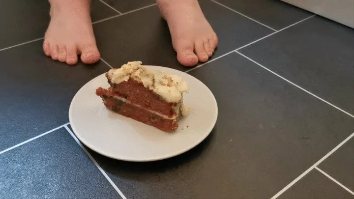 BBW Squishing carrot cake