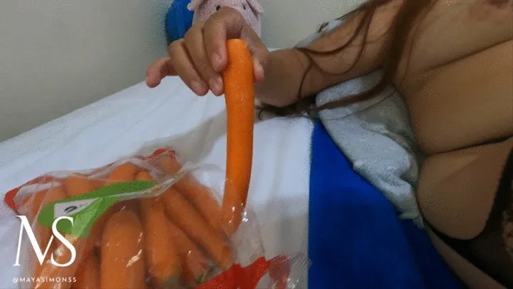 fuck my prolapse with carrot
