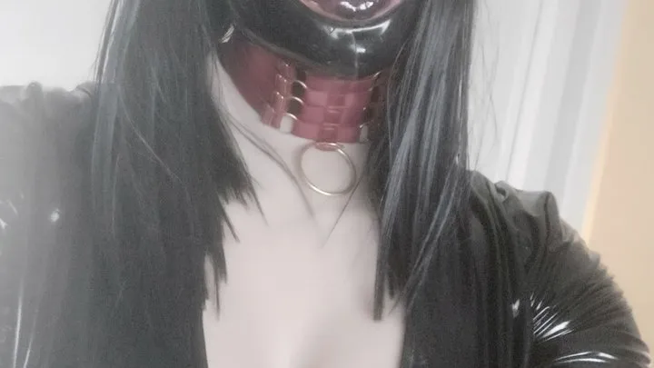 Gothic Tania masturbates for you