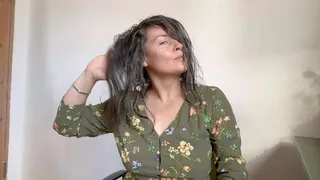 dry her beautiful hairs with hair dryer mpeg