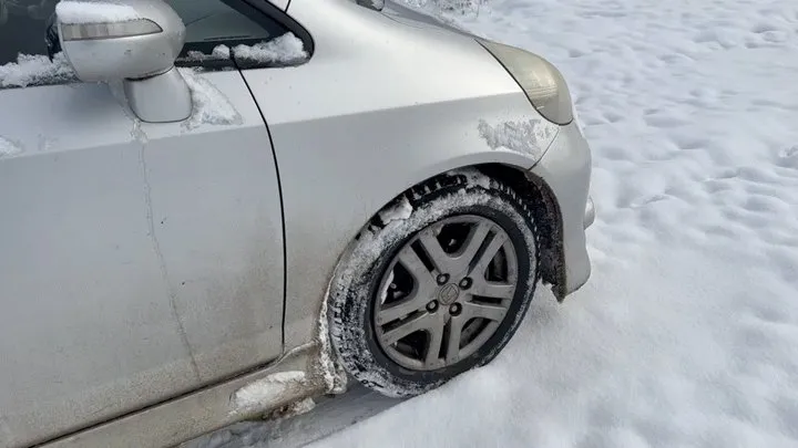 hard revving in stuck car