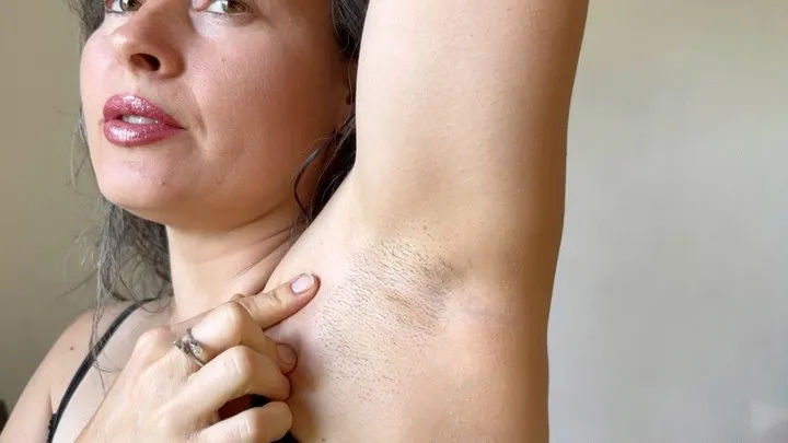 natural unshaved armpits