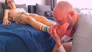 Cute Twink Boy Gets His Feet Licked & Worshipped By Ben