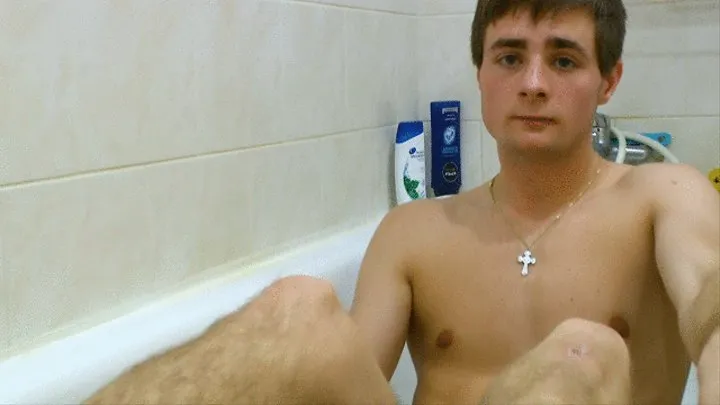 Young Student Chilling In The Bathtub While Showing Off His Gorgeous & Soft Soles