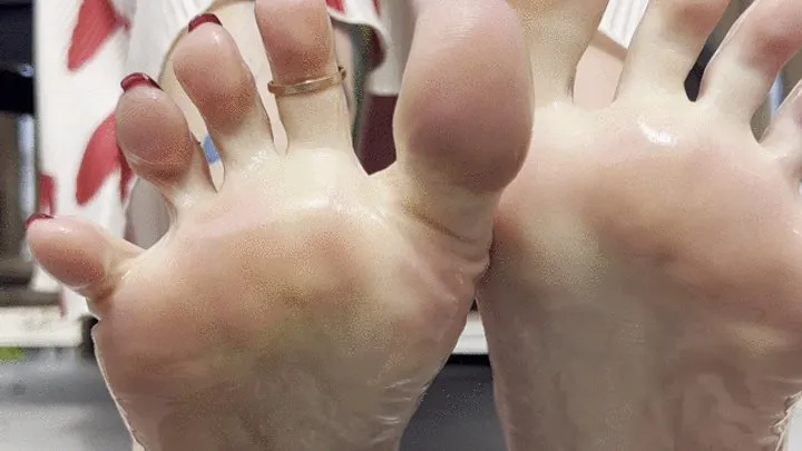 2 min oily soles red toes