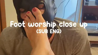 Foot Worship Close Up [SUB ENG]