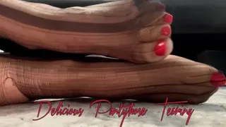 Delicious Pantyhose Tearing