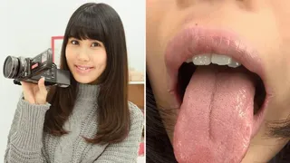 Mouth Exploration : Intimate Selfies of Kotomi Shinozaki