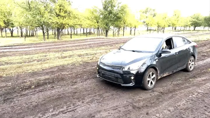 JULIA KRISTINA STUCK IN THE MUD ENGINE OVERHEAT  HDR Dolby Vision 50 MIN