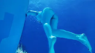 Underwater Pervert