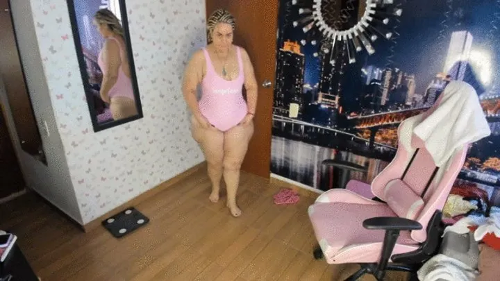 Kristen Hill BBW swimming dress, strip dance and ass clapping