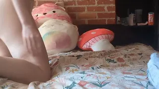 Pillow Humping Orgasms