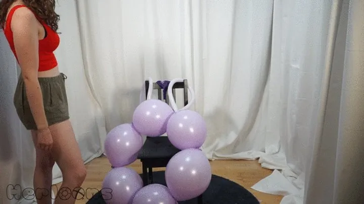 Saskia - Balloons? In the white room?