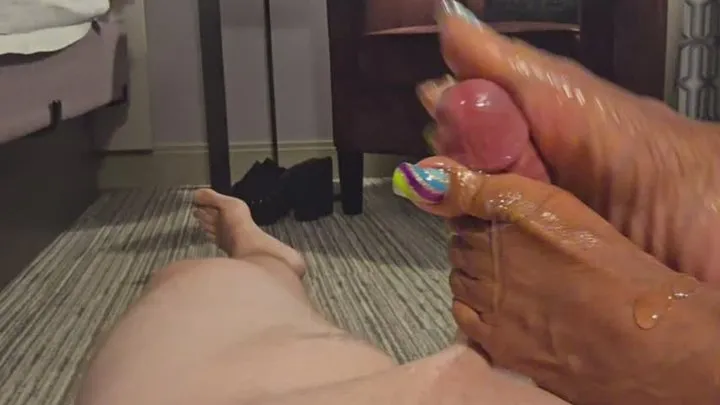 White Boys Can Shoot - Wrinkled Soles & Toes Foot Job With Shooting Cumshot