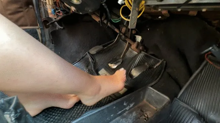 Karlotta revving her car barefoot and reverses (Custom)