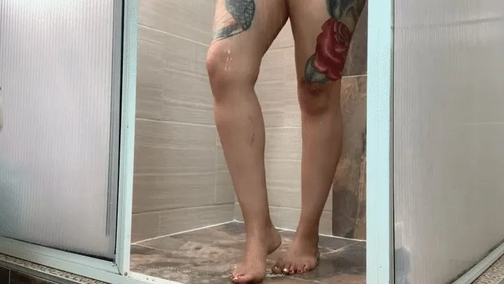 FOOT WORSHIP - Foot Shower, Shave & Red Nails