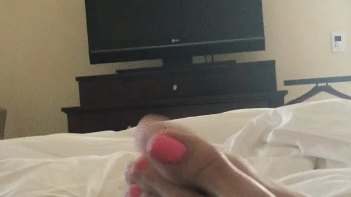 My step cousin Rocky makes my cock explode with her Arab feet