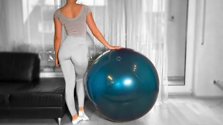 seductive blue ball bounce