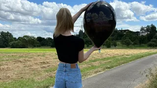 balloon scavenger hunt