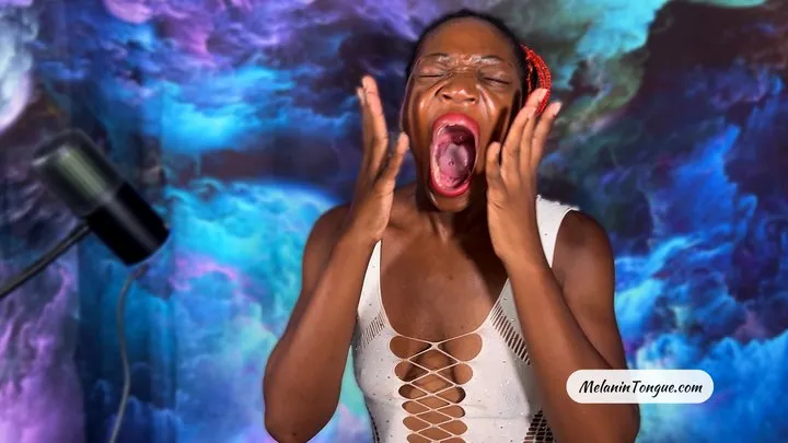 Some more big ass Yawns from MelaninTongue