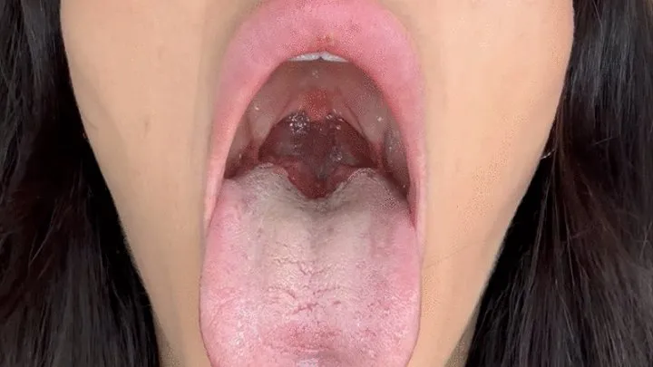 A mouth tour with bad breath and yawning