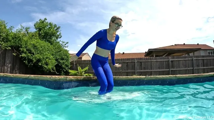 Hannah Gets Wet Wearing a Blue Workout Set