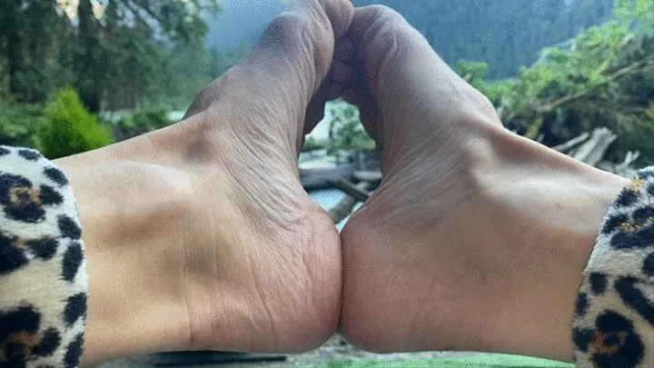 Mountain and River Feet